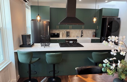 Bay Ridge Apartment | 3-bedroom apartment in wonderful Brooklyn, close to train
