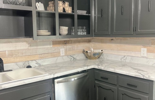 Cullman Apartment | 3-bedroom apartment in cool Cullman with AC, WiFi