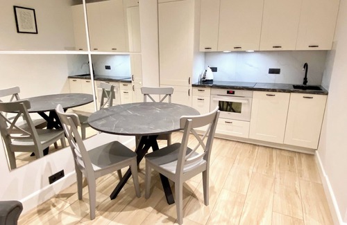 Muranow Apartment | 3 bedroom apartment located on Warsaw Old Town
