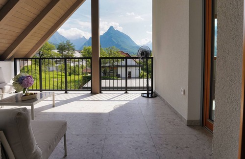 Bovec Apartment | 3-bedroom apartment with stunning moutain views and large terrace - House Elipsa