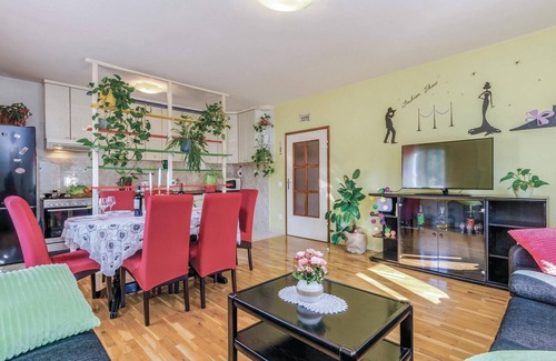 Popovici House | 3 bedroom awesome home in Radovcici