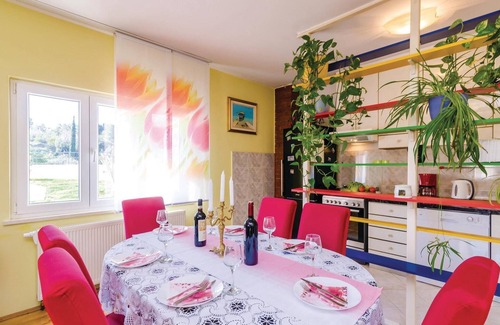 Popovici House | 3 bedroom awesome home in Radovcici