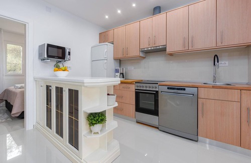 Zdrelac House | 3 bedroom beach front home in Zdrelac