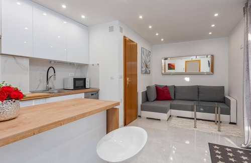 Zdrelac House | 3 bedroom beach front home in Zdrelac