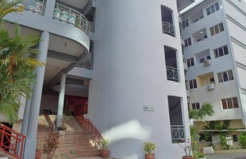 Kuala Teriang Apartment | 3 Bedroom Beachfront Apartment