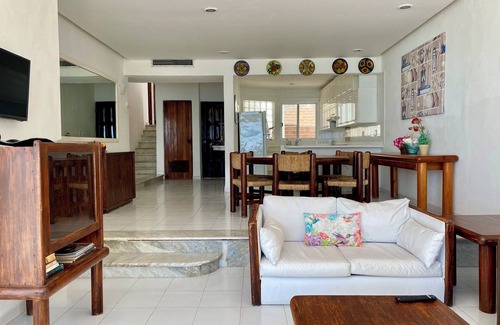 Zona Hotelera Villa | 3 Bedroom Beachfront Villa