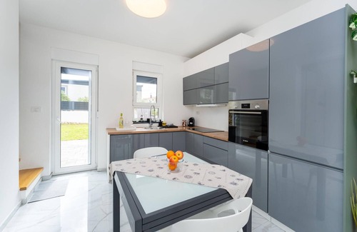 Maslenica House | 3 bedroom beautiful home in Maslenica