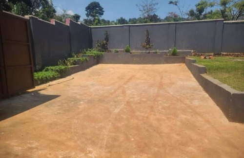 Kampala House | 3-bedroom bungalow in fantastic Kampala with WiFi, AC