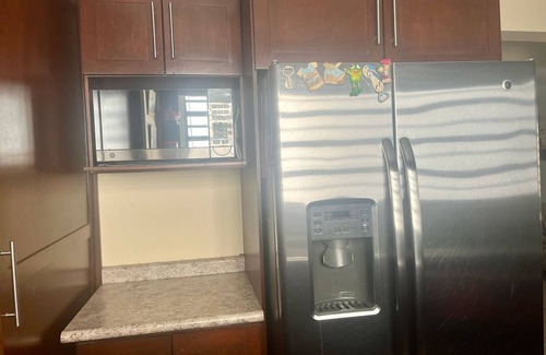 San Nicolas de los Garza Condo | 3-bedroom condo in phenomenal Ciudad Apodaca with AC, WiFi, 20 min from the air