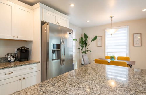 Swampscott Apartment | 3 bedroom condo nestled in Historic fishing village - dog friendly