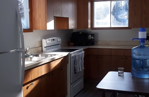 Northern Ontario House | 3 Bedroom Cottage with an Amazing View