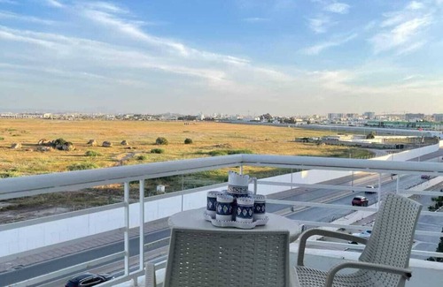 Borj Louzir Apartment | 3 Bedroom Cozy Apartment with Direct Airport View Soukra