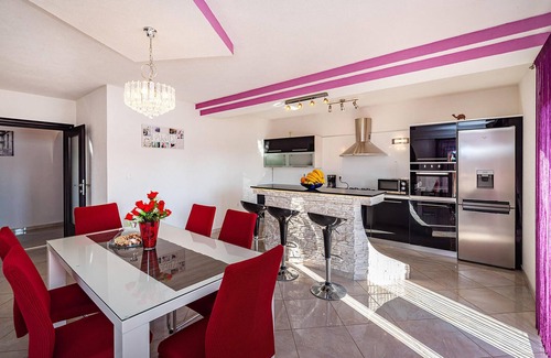 Galovac House | 3 bedroom cozy home in Galovac