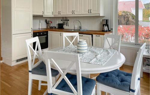 Tvedestrand House | 3 Bedroom Cozy Home In Tvedestrand