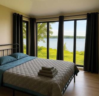 Lakefield House | 3-bedroom Englewood Lakefront Main House