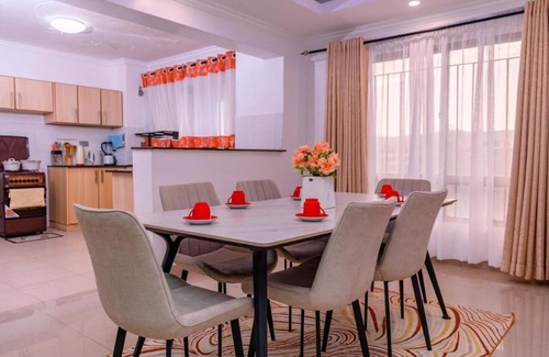 Biashara Apartment | 3-Bedroom Fully Furnished apartment in Nakuru city