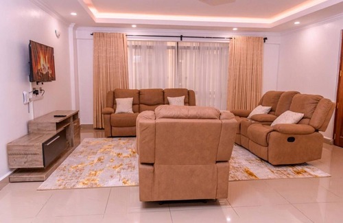 Biashara Apartment | 3-Bedroom Fully Furnished apartment in Nakuru city