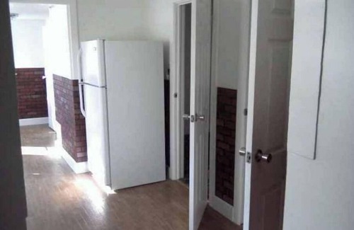 Jerseyville House | 3 Bedroom Home Away From Home