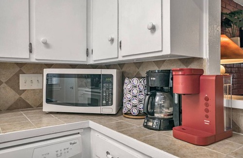 Kempwood Apartment | 3-Bedroom Home in Spring Branch area of Houston