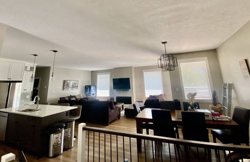 Blind Bay House | 3-Bedroom home with hot tub