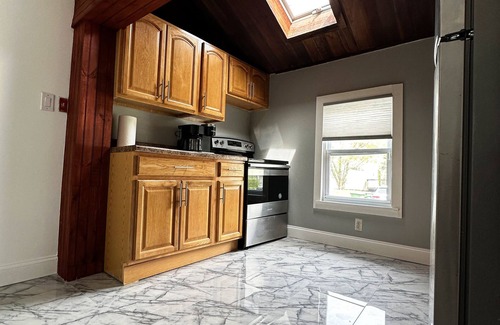 Goshen House | 3-bedroom house in marvelous Goshen. Luxury cabin vibes for your getaway.