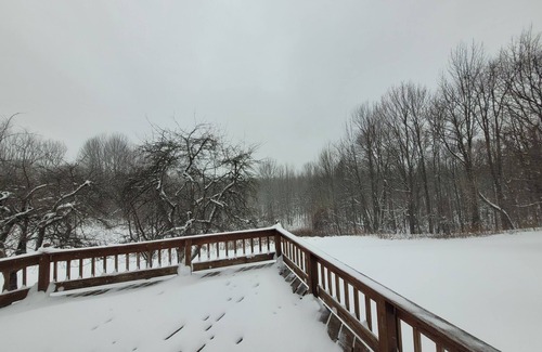 Ontonagon House | 3-bedroom house in superb Greenland right on the snowmobile trail.