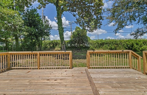 Cayce House | 3-bedroom house in The Avenues near Downtown Columbia within minutes of USC