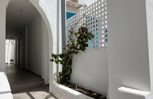 Perissa Apartment | 3 Bedroom House included free car rental
