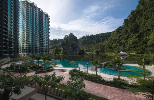 Hulu Kinta Apartment | 3 Bedroom Lakeview Premier Suite #3