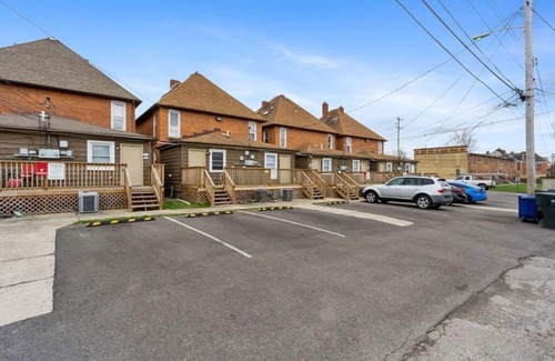 Weinland Park Apartment | 3 Bedroom Loft Near OSU