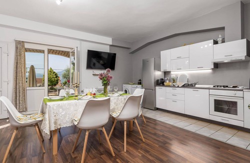Kastav Apartment | 3 bedroom lovely apartment in Kastav