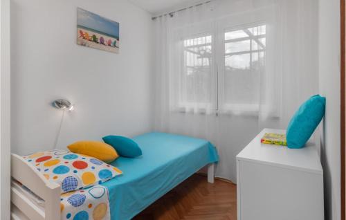 Gostinjac Apartment | 3 Bedroom Lovely Apartment In Dobrinj