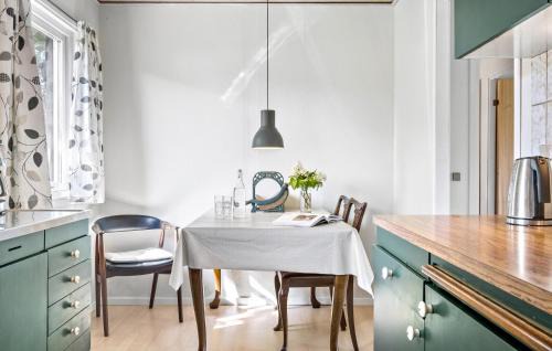 Hong House | 3 Bedroom Lovely Home In Høng