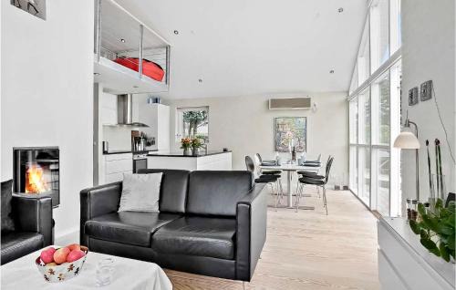 Hejlsminde Strand House | 3 Bedroom Lovely Home In Hejls