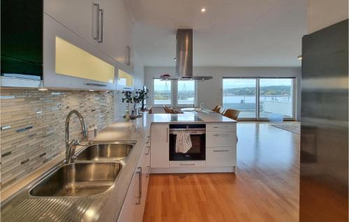 Uddevalla Municipality House | 3 Bedroom Lovely Home In Uddevalla