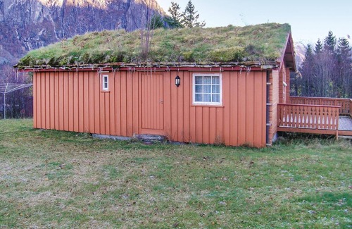 Nesset House | 3 bedroom lovely home in Eresfjord
