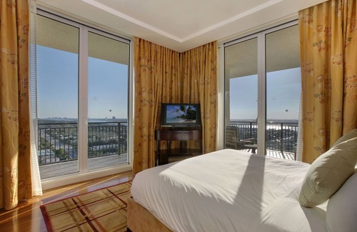 Singer Island Resort | 3 bedroom Luxurious Presidential Penthouse ,Ocean View + 5 star Resort Amenities