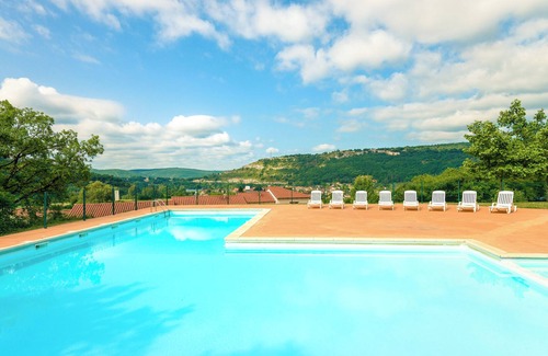 Cajarc House | 3-bedroom maisonette in a residence with swimming pool in Cajarc