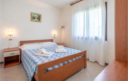 Isola Albarella House | 3 Bedroom Nice Home In Albarella Ro