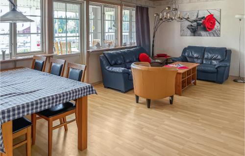 Flattinge House | 3 Bedroom Nice Home In Vittaryd