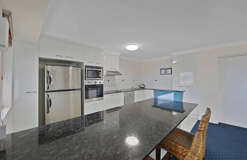 Bargara Apartment | 3 Bedroom Ocean View Apartment