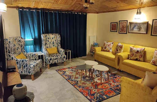 Shimla Apartment | 3 bedroom penthouse - Shimla