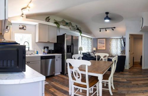 Salsbury Cove Apartment | 3 Bedroom Pool PlayArea CampFire Cozy Apt