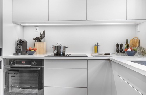 Bergenhus House | 3 bedroom private vacation home in vestland