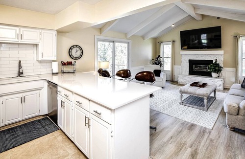 West Omaha House | 3 bedroom Rendezvous Ranch