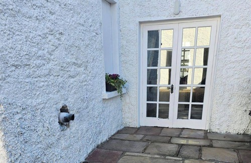 Cashel House | 3 Bedroom Retreat - Sleeps 6 - Pet Friendly