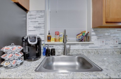 Truxton Circle House | 3-bedroom row house in Downtown DC