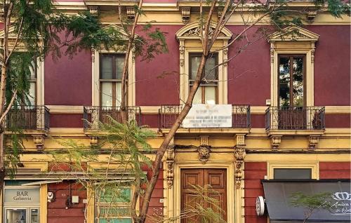 Catania City Centre Apartment | 3 Bedroom Stunning Apartment In Catania