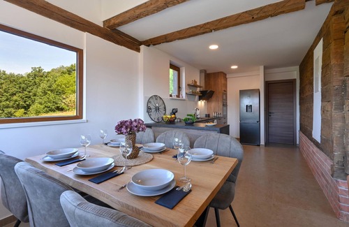 Mace House | 3 bedroom stunning home in Mace