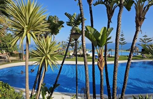 Torrequebrada House | 3 Bedroom Summer House Duplex - 5min from Beach, w/Pools on El Coloso